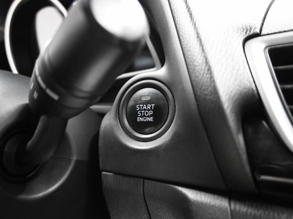 Mazda 3 III (BM) с пробегом 2013 года, цена 1 165 000 рублей, 208708 км, седан, Автокод Объявления