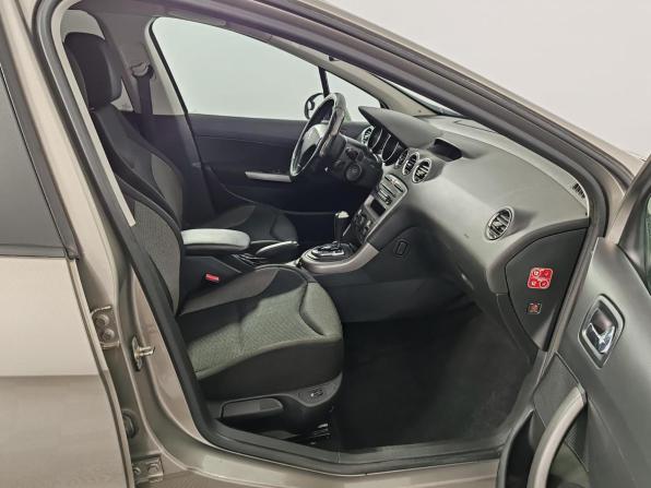Peugeot 308 I с пробегом 2010 года, цена 455 000 рублей, 94619 км, хэтчбек, Автокод Объявления