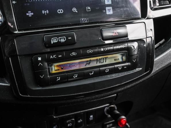 Toyota Hilux VII Рестайлинг с пробегом 2014 года, цена 2 489 000 рублей, 206615 км, offers.body_type.unknown, Автокод Объявления