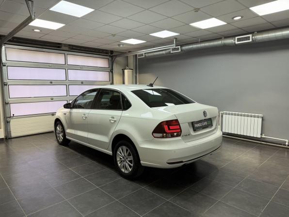 Volkswagen Polo V Рестайлинг с пробегом 2020 года, цена 1 250 000 рублей, 132882 км, седан, Автокод Объявления