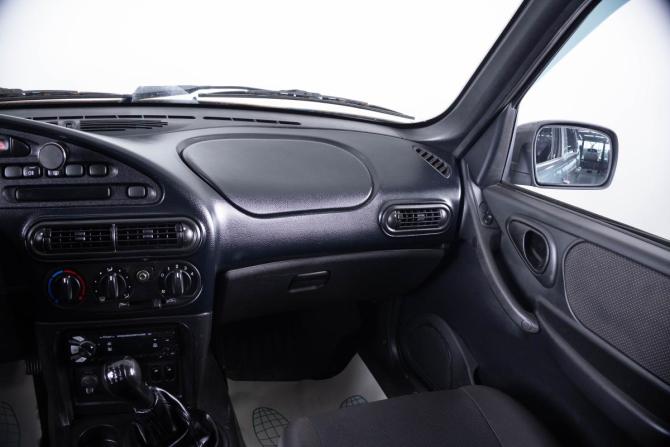 Chevrolet Niva I Рестайлинг с пробегом 2016 года, цена 669 000 рублей, 168000 км, внедорожник, Автокод Объявления