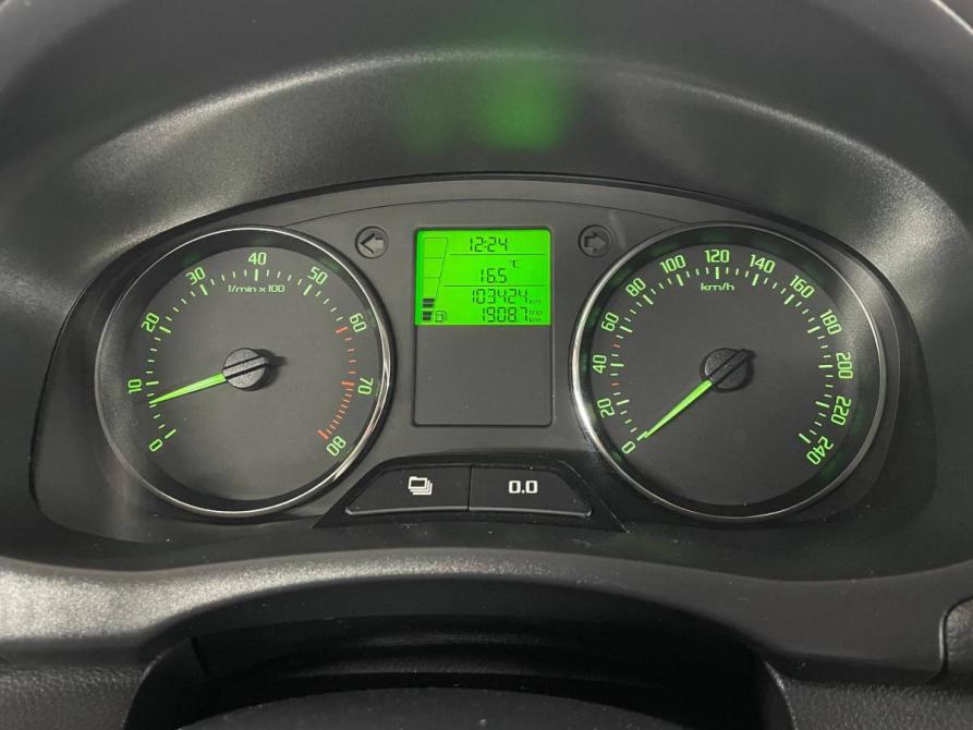 Skoda Fabia II Рестайлинг Санкт-Петербург  - изображение 14