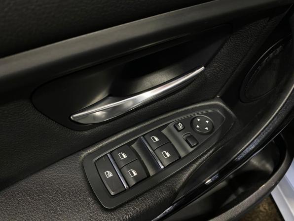 BMW 3 серии VI (F3x) Рестайлинг с пробегом 2018 года, цена 2 100 000 рублей, 97907 км, седан, Автокод Объявления