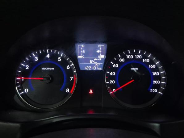 Hyundai Solaris I Рестайлинг с пробегом 2016 года, цена 1 020 000 рублей, 122100 км, седан, Автокод Объявления