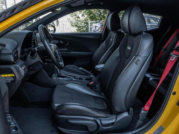 Hyundai Veloster II с пробегом 2019 года, цена 1 895 000 рублей, 64488 км, хэтчбек, Автокод Объявления