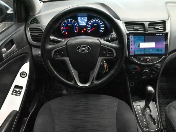 Hyundai Solaris I Рестайлинг с пробегом 2014 года, цена 680 000 рублей, 293461 км, седан, Автокод Объявления