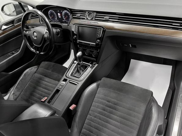 Volkswagen Passat B8 с пробегом 2015 года, цена 1 440 000 рублей, 234429 км, седан, Автокод Объявления