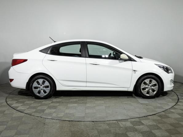 Hyundai Solaris I Рестайлинг с пробегом 2016 года, цена 1 199 700 рублей, 89981 км, седан, Автокод Объявления