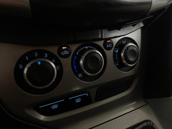 Ford Focus III с пробегом 2012 года, цена 619 000 рублей, 196567 км, хэтчбек, Автокод Объявления