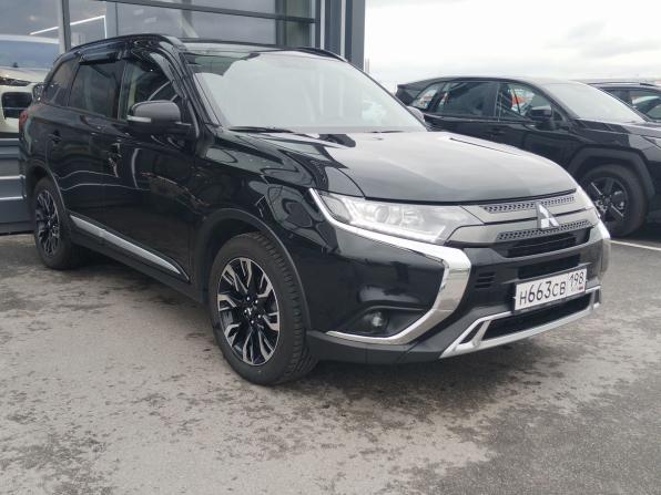 Mitsubishi Outlander III Рестайлинг 3 с пробегом 2021 года, цена 2 320 000 рублей, 100000 км, внедорожник, Автокод Объявления