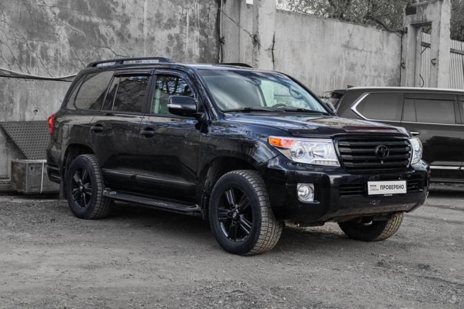 Toyota Land Cruiser 200 Series Рестайлинг 1 с пробегом 2014 года, цена 3 550 000 рублей, 208322 км, внедорожник, Автокод Объявления