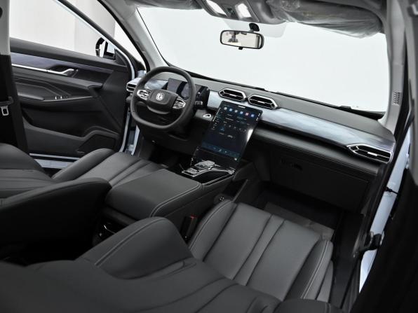 Dongfeng Mage с пробегом 2025 года, цена 2 499 000 рублей, 14 км, внедорожник, Автокод Объявления