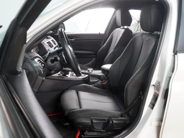BMW 1 серии II (F20/F21) Рестайлинг 2 с пробегом 2017 года, цена 1 849 000 рублей, 109780 км, хэтчбек, Автокод Объявления