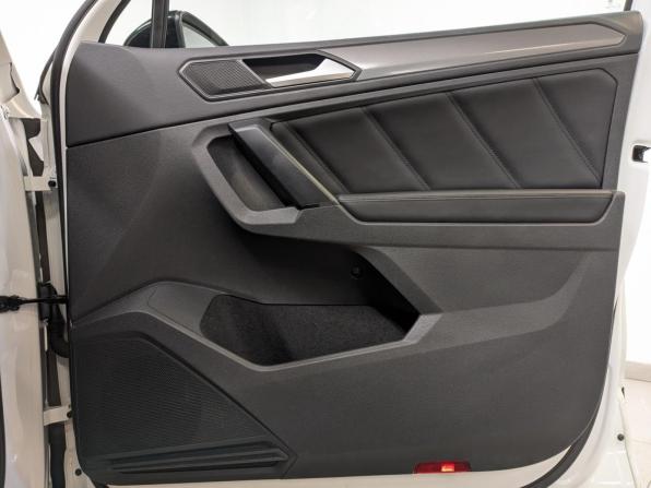 Volkswagen Tiguan II с пробегом 2019 года, цена 2 650 000 рублей, 79091 км, внедорожник, Автокод Объявления