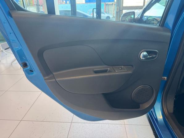 Renault Sandero II с пробегом 2016 года, цена 899 000 рублей, 134934 км, хэтчбек, Автокод Объявления