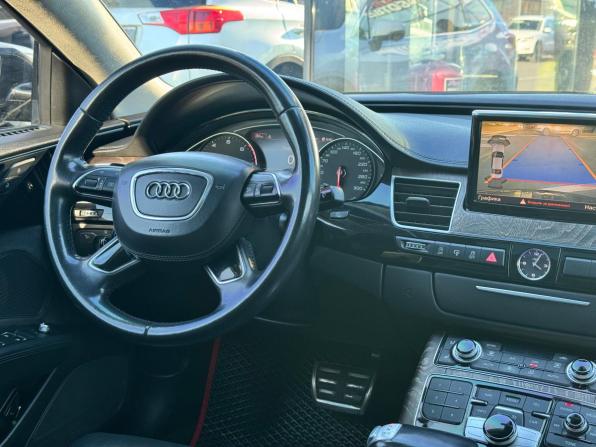 Audi A8 III (D4) Рестайлинг с пробегом 2015 года, цена 1 990 000 рублей, 304700 км, седан, Автокод Объявления