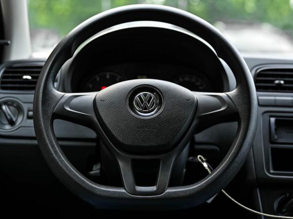 Volkswagen Polo V Рестайлинг с пробегом 2017 года, цена 730 000 рублей, 179126 км, седан, Автокод Объявления