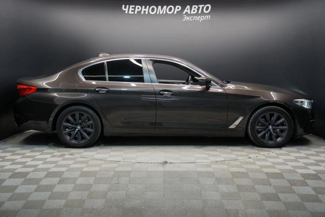 BMW 5 серии VII (G30/G31/G38) с пробегом 2017 года, цена 3 380 000 рублей, 155000 км, седан, Автокод Объявления