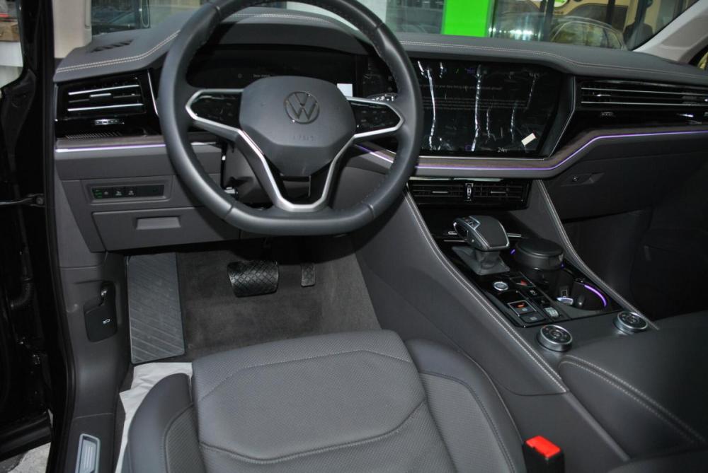 Volkswagen Touareg III Рестайлинг Москва  - изображение 23