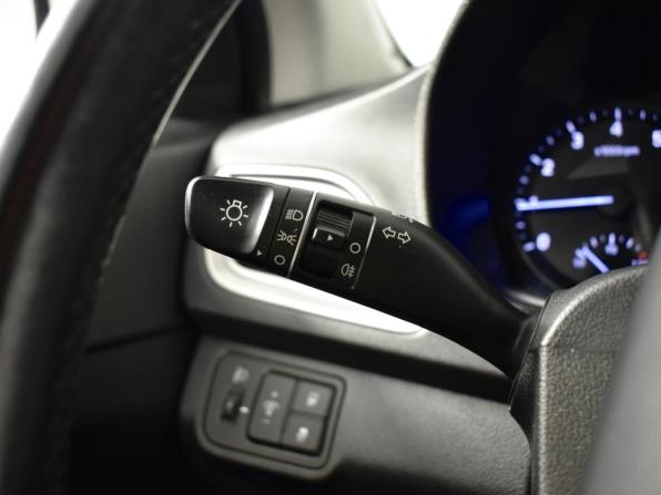 Hyundai Solaris II с пробегом 2019 года, цена 1 369 000 рублей, 111771 км, седан, Автокод Объявления