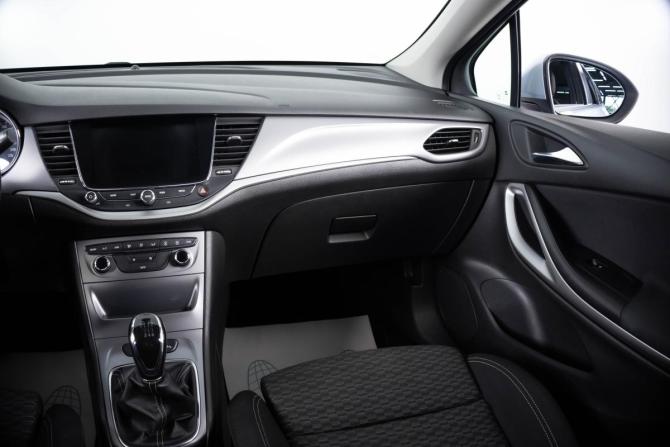 Opel Astra K с пробегом 2017 года, цена 1 199 000 рублей, 147709 км, универсал, Автокод Объявления