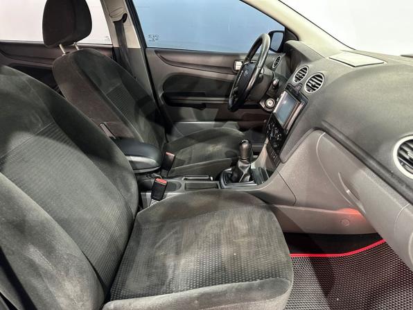 Ford Focus II с пробегом 2006 года, цена 360 000 рублей, 287492 км, хэтчбек, Автокод Объявления