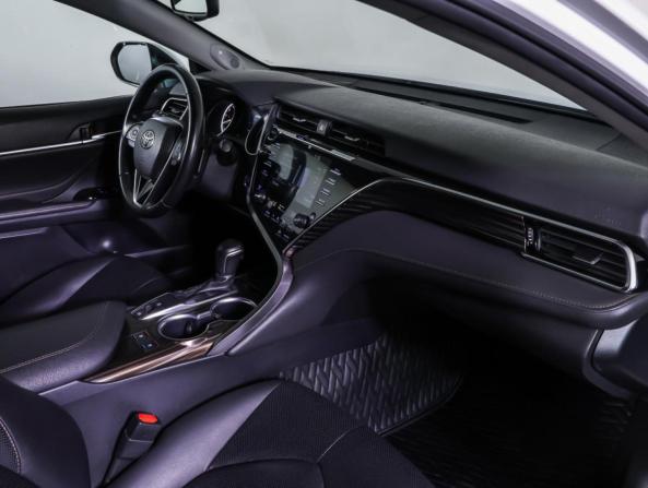 Toyota Camry VIII (XV70) с пробегом 2021 года, цена 3 450 000 рублей, 53000 км, седан, Автокод Объявления