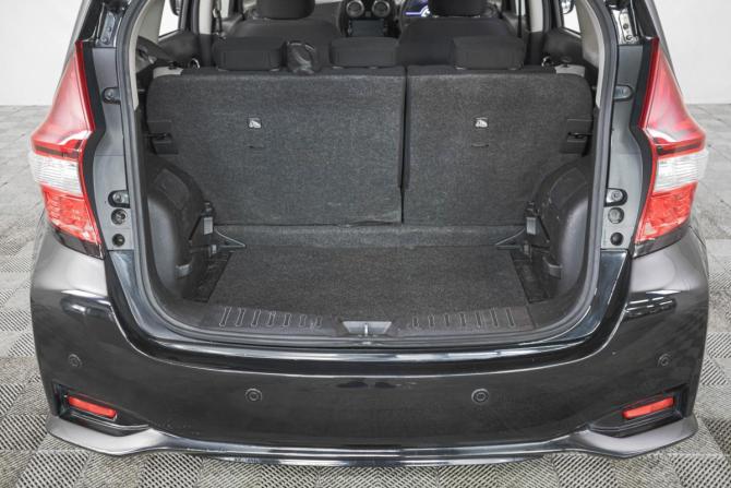 Nissan Note II Рестайлинг с пробегом 2017 года, цена 999 000 рублей, 171000 км, хэтчбек, Автокод Объявления