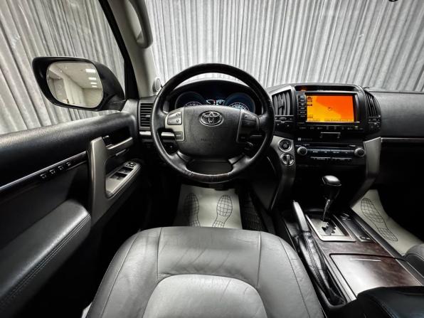 Toyota Land Cruiser 200 Series с пробегом 2010 года, цена 2 790 000 рублей, 332265 км, внедорожник, Автокод Объявления