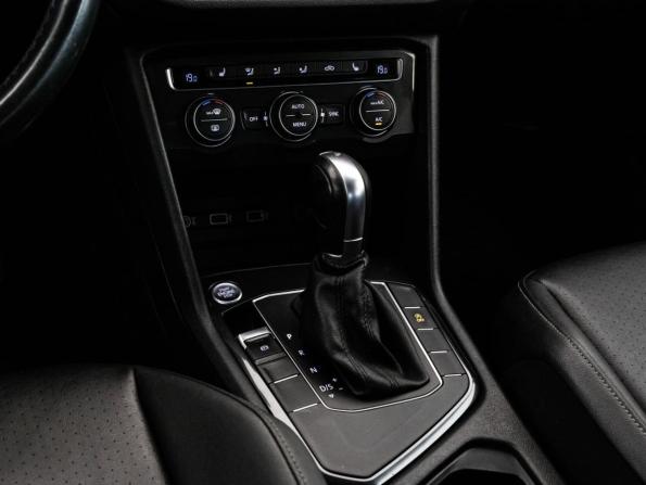 Volkswagen Tiguan II с пробегом 2017 года, цена 1 936 842 рубля, 148121 км, внедорожник, Автокод Объявления