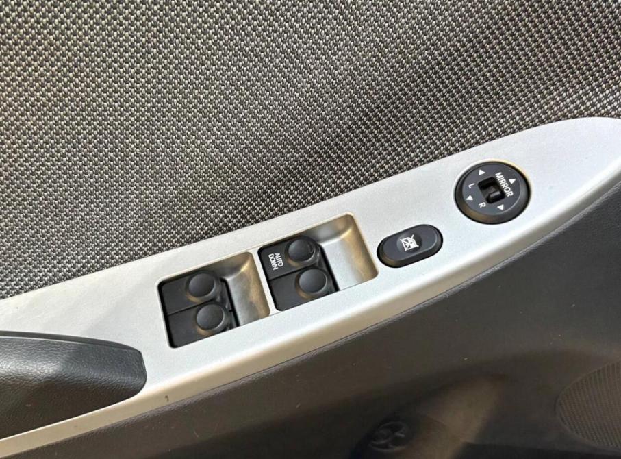Hyundai Solaris I Санкт-Петербург  - изображение 6