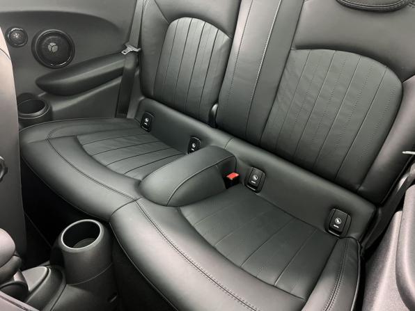 Mini Hatch III (F55/F56) Рестайлинг 2 с пробегом 2021 года, цена 3 850 000 рублей, 43068 км, хэтчбек, Автокод Объявления
