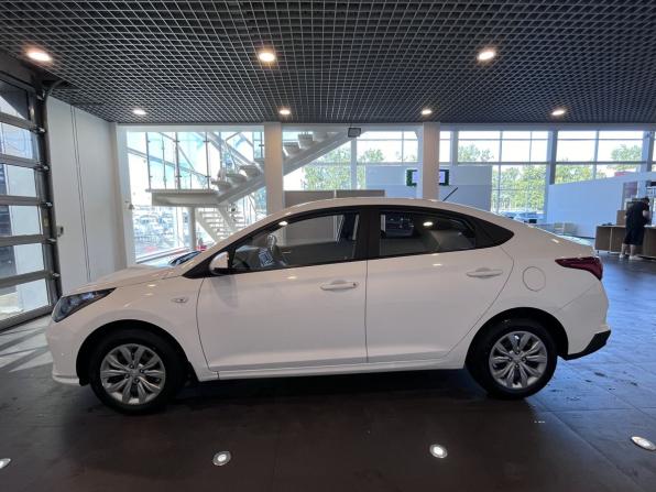 Hyundai Solaris II Рестайлинг с пробегом 2022 года, цена 1 459 400 рублей, 112591 км, седан, Автокод Объявления