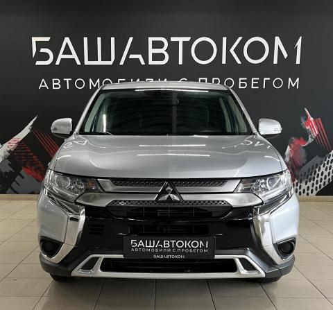 Mitsubishi Outlander III Рестайлинг 3 с пробегом 2019 года, цена 2 200 000 рублей, 125025 км, внедорожник, Автокод Объявления