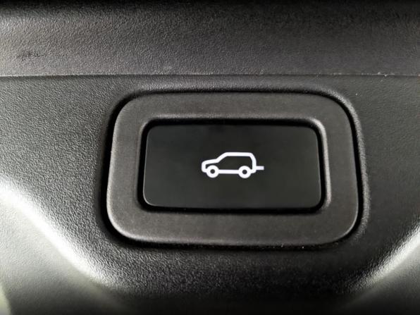 Land Rover Range Rover IV Рестайлинг с пробегом 2019 года, цена 6 512 100 рублей, 112000 км, внедорожник, Автокод Объявления