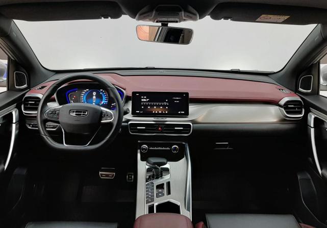 Geely Coolray I с пробегом 2023 года, цена 1 780 000 рублей, 59165 км, внедорожник, Автокод Объявления