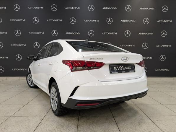 Hyundai Solaris II Рестайлинг с пробегом 2022 года, цена 1 650 000 рублей, 51658 км, седан, Автокод Объявления