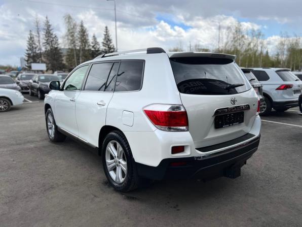 Toyota Highlander II (XU40) Рестайлинг с пробегом 2012 года, цена 2 100 000 рублей, 210200 км, внедорожник, Автокод Объявления