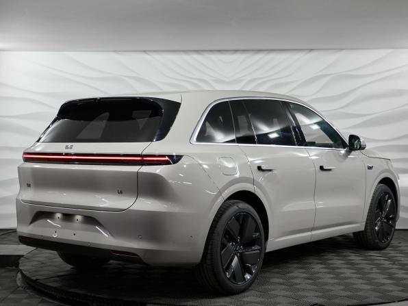 Новый Li Auto (Lixiang) L6 2025 года, цена 8 390 000 рублей, внедорожник, Автокод Объявления