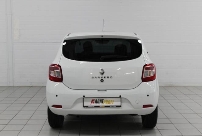 Renault Sandero II Рестайлинг с пробегом 2021 года, цена 970 000 рублей, 63051 км, хэтчбек, Автокод Объявления