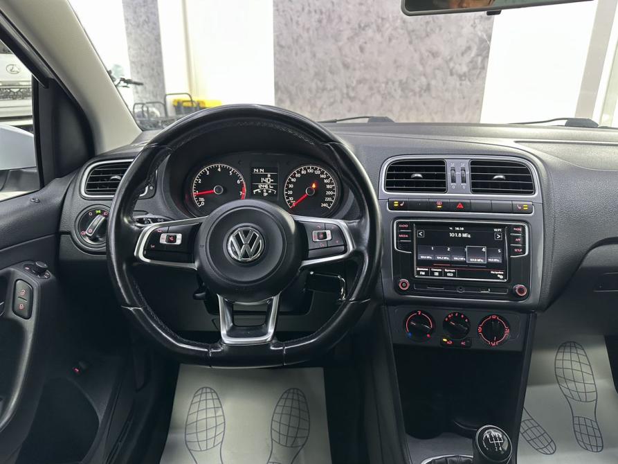 Volkswagen Polo V Рестайлинг Ярославль  - изображение 31
