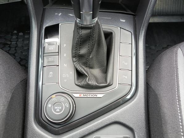 Volkswagen Tiguan II с пробегом 2017 года, цена 2 290 000 рублей, 152456 км, внедорожник, Автокод Объявления