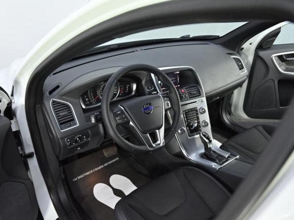 Volvo XC60 I Рестайлинг с пробегом 2017 года, цена 2 049 000 рублей, 183000 км, внедорожник, Автокод Объявления