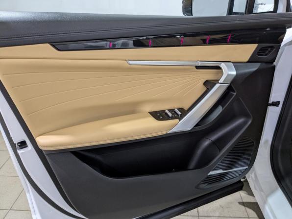 Geely Boyue L I с пробегом 2023 года, цена 2 370 000 рублей, 41973 км, внедорожник, Автокод Объявления