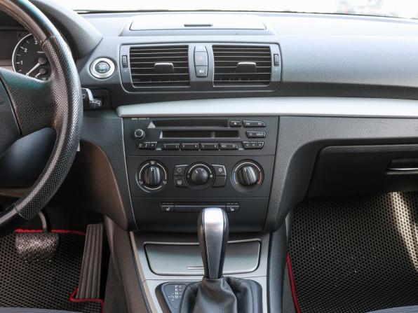 BMW 1 серии I (E81/E82/E87/E88) Рестайлинг с пробегом 2010 года, цена 898 000 рублей, 142842 км, хэтчбек, Автокод Объявления