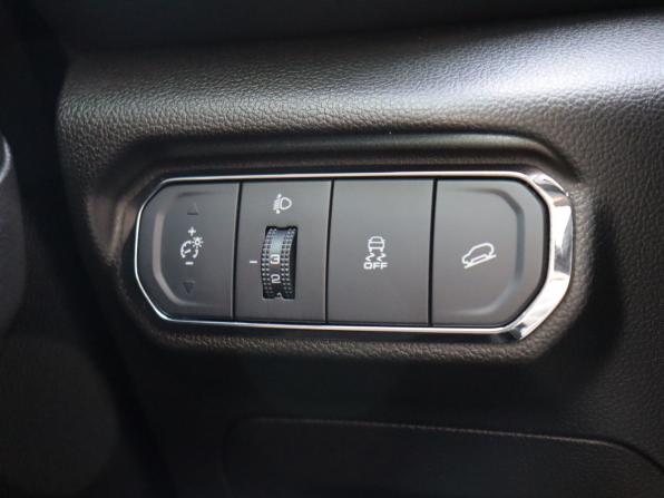 Haval Jolion I с пробегом 2022 года, цена 1 750 000 рублей, 77579 км, внедорожник, Автокод Объявления