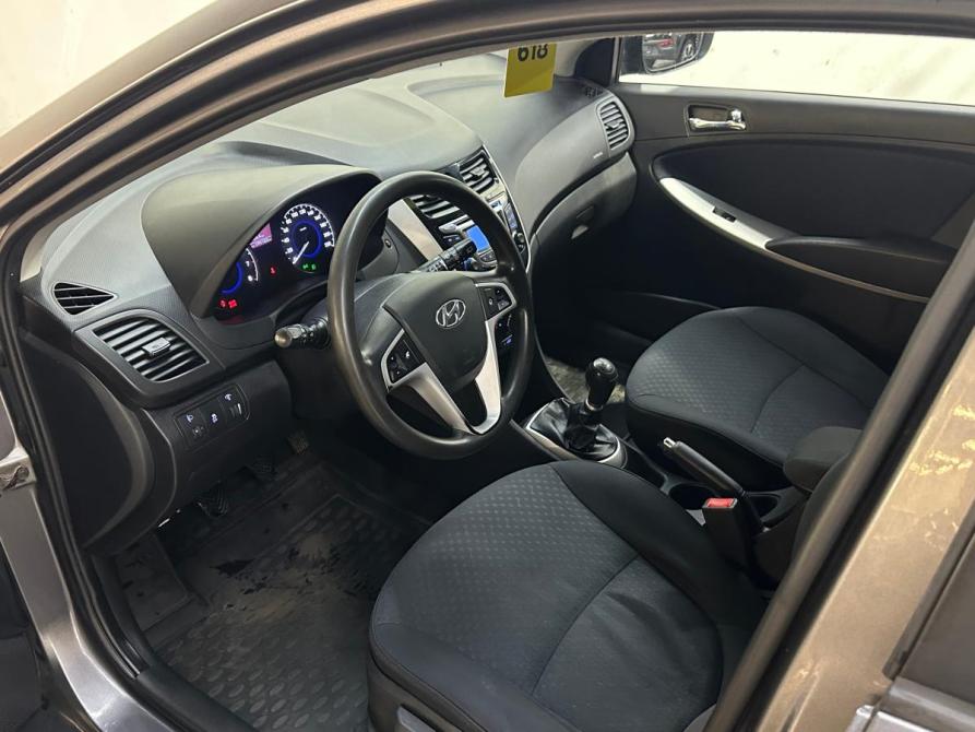 Hyundai Solaris I Санкт-Петербург  - изображение 7