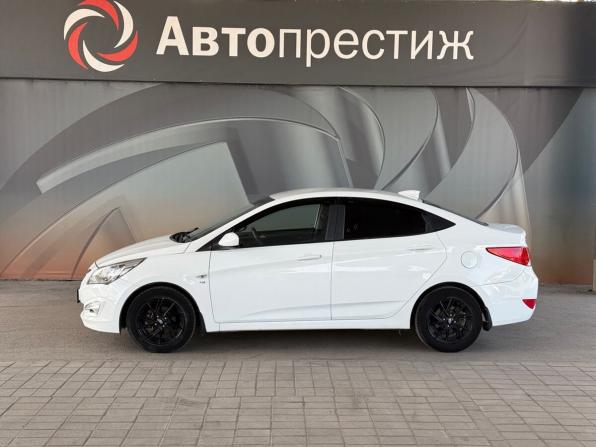 Hyundai Solaris I Рестайлинг с пробегом 2016 года, цена 949 000 рублей, 126100 км, седан, Автокод Объявления