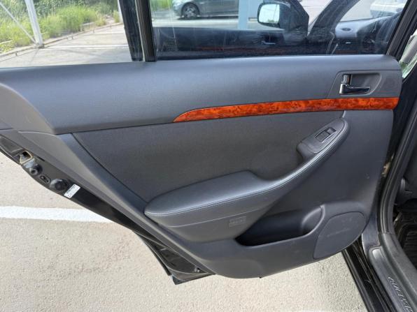 Toyota Avensis II Рестайлинг с пробегом 2006 года, цена 725 000 рублей, 291752 км, седан, Автокод Объявления