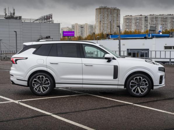 Lynk &amp; Co 09 с пробегом 2023 года, цена 4 640 000 рублей, 38218 км, внедорожник, Автокод Объявления